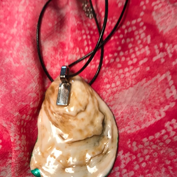 Seashell Handmade Necklace - Picture 2 of 16